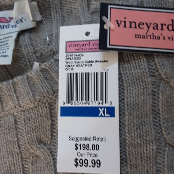 NWT Vineyard Vines Grey Cable Knit Crewnek Sweater - Picture 2 of 5